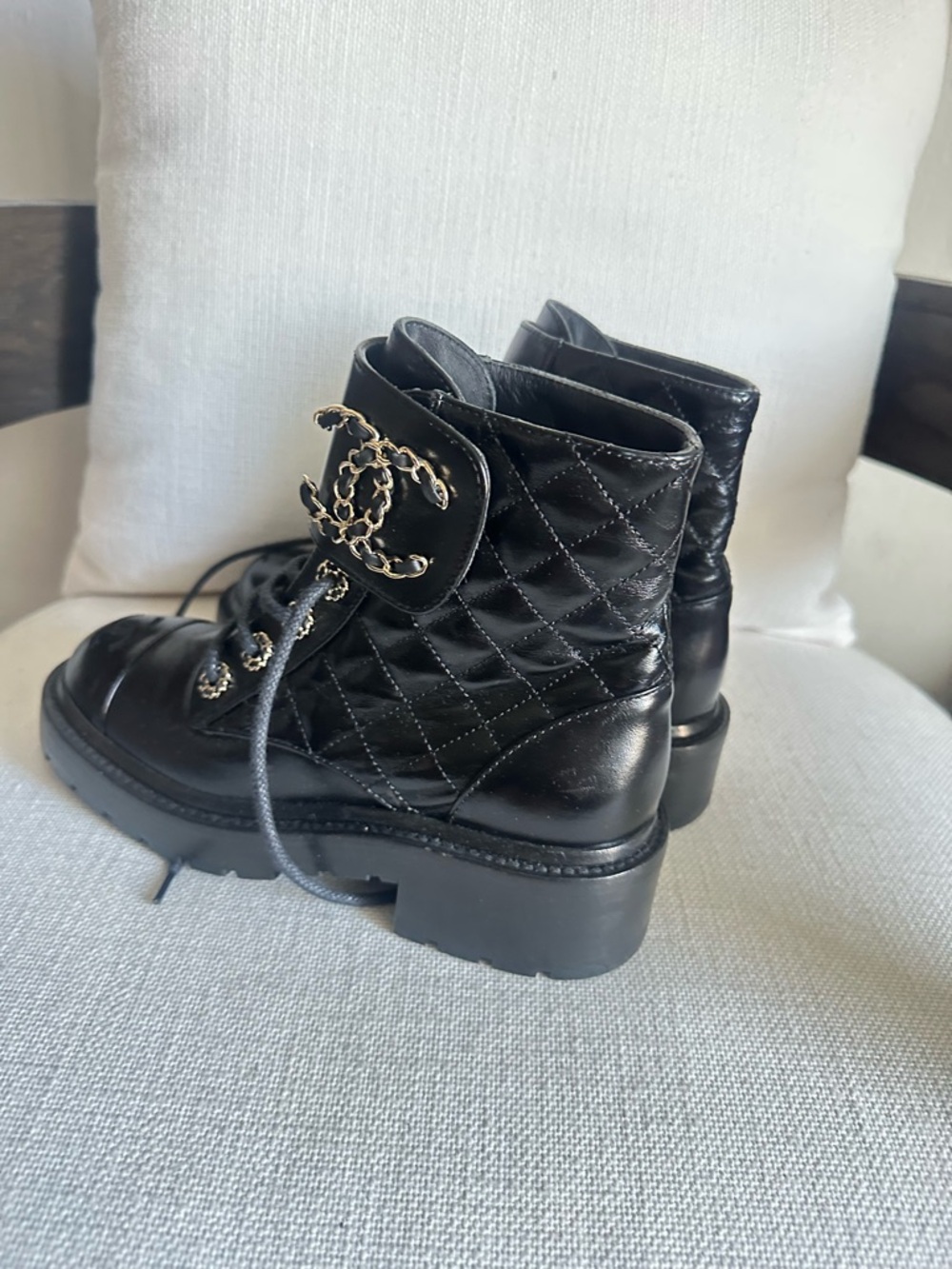 CHANEL Black Quilted Leather Lace-Up Combat Boots with Chain CC - Picture 11 of 11
